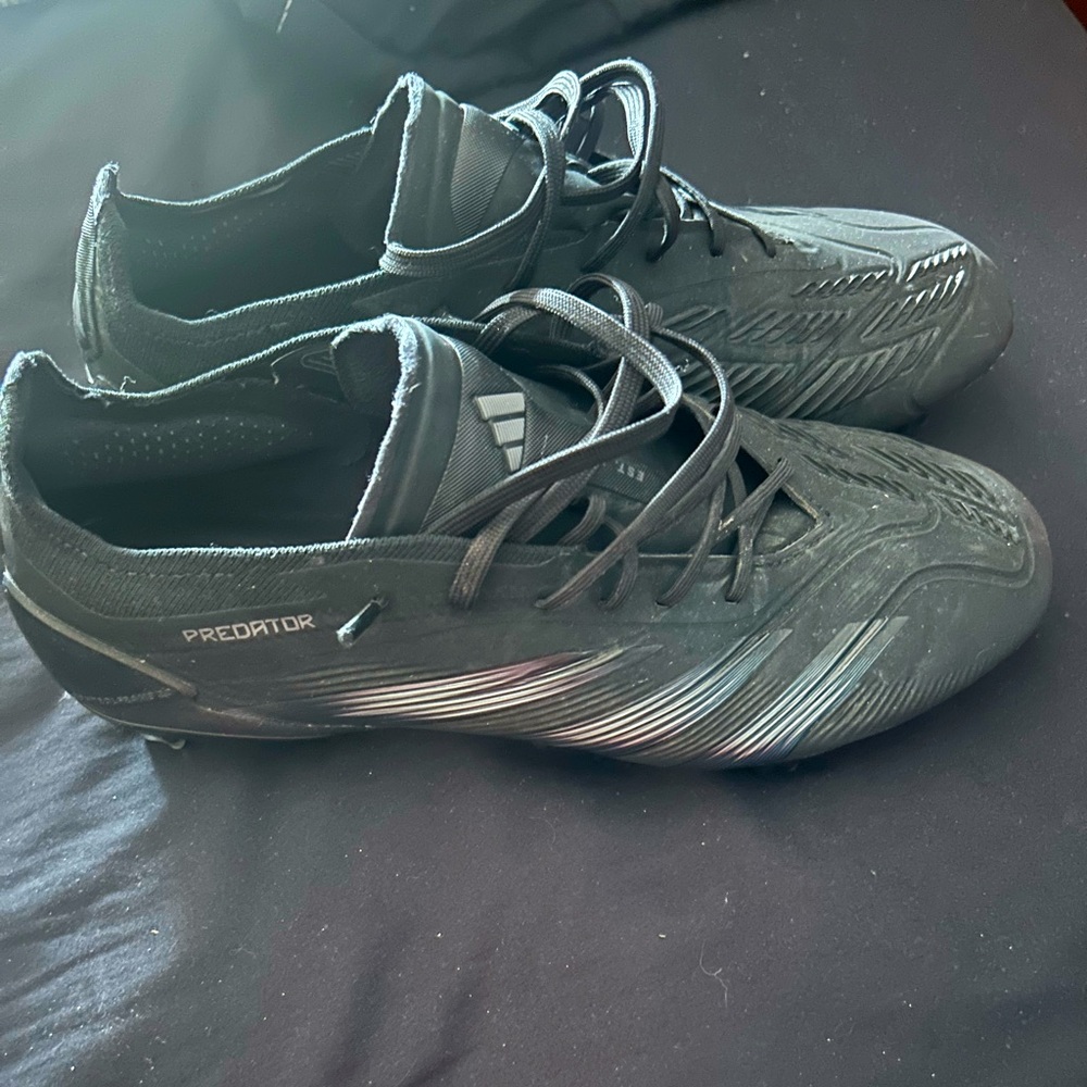 black adidas predator elites